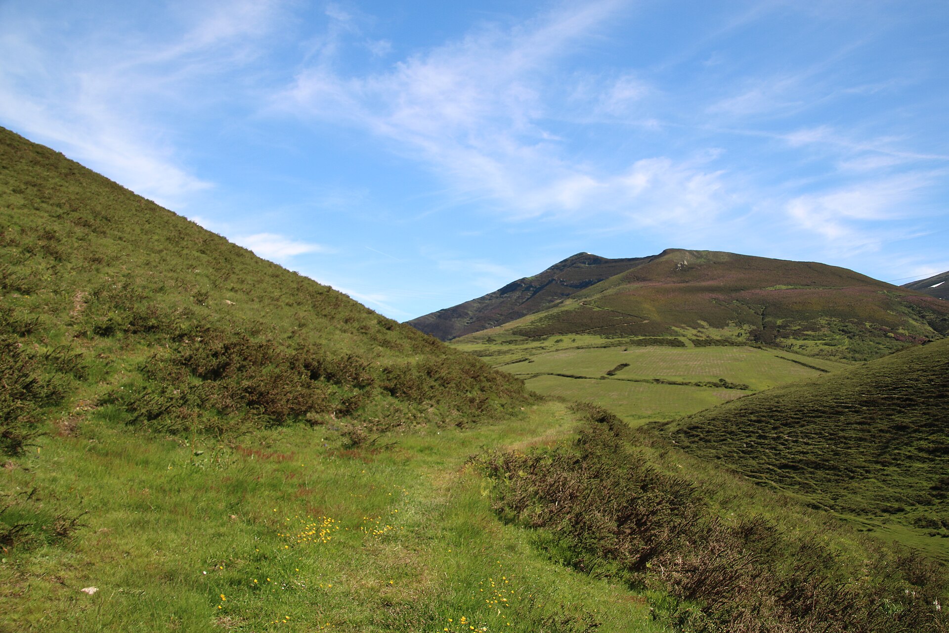Entre Puerto de Pajares y Pajares · Asturias, en el recorrido del Camino del Salvador